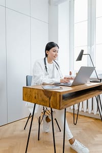 Read more about the article Top AI Skills to Learn in 2026